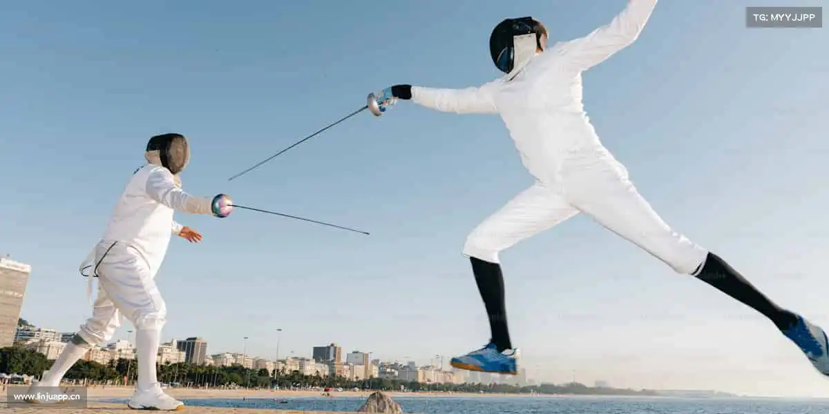 IM电竞🏊‍♂️在泳池里乘风破浪，每一次摆臂都是与自己的较量！